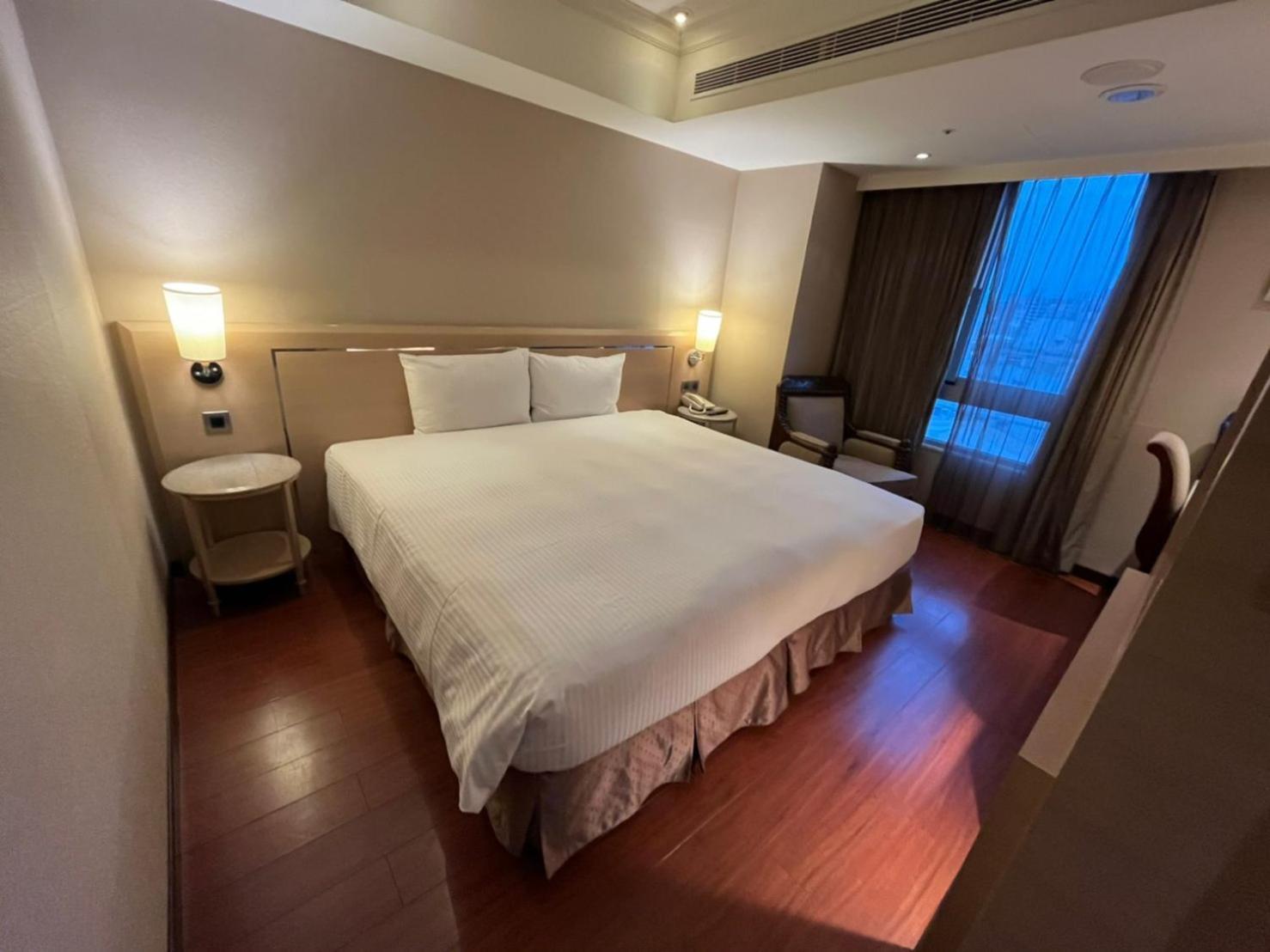 Taichung Charming City Hotel Zewnętrze zdjęcie